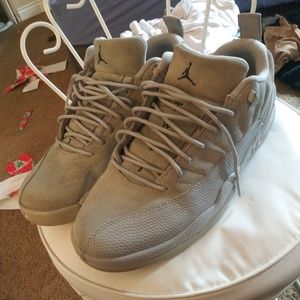 Size 10 JORDAN WOLF GREY/ARMORY NAVY-ELECTROLIME l